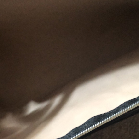 Case - Picture 2 of 3